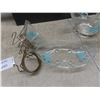 Image 13 : Vintage Chip And Dip Bowl Set With Candy Dish, 7 Juice Glasses And Pitcher, Cup Tree, And 5 Coffee