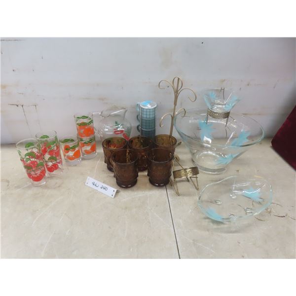 Vintage Chip And Dip Bowl Set With Candy Dish, 7 Juice Glasses And Pitcher, Cup Tree, And 5 Coffee