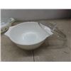Image 8 : Pyrex And Anchor Glass Bakeware Lot With Casserole Dishes, Cake Pan, Juicer And Pie Plate