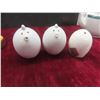 Image 9 : Royal Copely Rooster And Chicken Salt And Pepper Shakers, U.S. Made