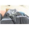 Image 10 : Three Clean Men's Winter Jackets, Sizes XL, L, and 2XL