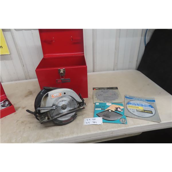Craftsman Power Circular Saw With Three New Extra Blades and Metal Case