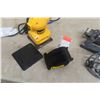 Image 4 : Two Power Tools: RotoZip Spiral Saw, DeWalt Sander