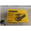 Image 5 : New DeWalt D26441 1/4 Sheet Palm Grip Power Sander