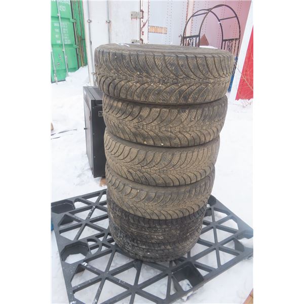 6x Tire 195/65R15 Goodyear Ultra Grip