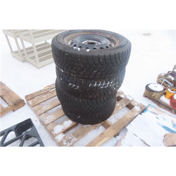 4x Michelin Tires With Rims 195/60R15