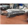 Image 11 : Two Headlights for 2009 Honda Accord With Seat Covers