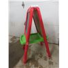 Image 1 : Children’s Art Easel