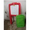 Image 7 : Children’s Art Easel