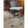 Image 1 : Portable High Chair