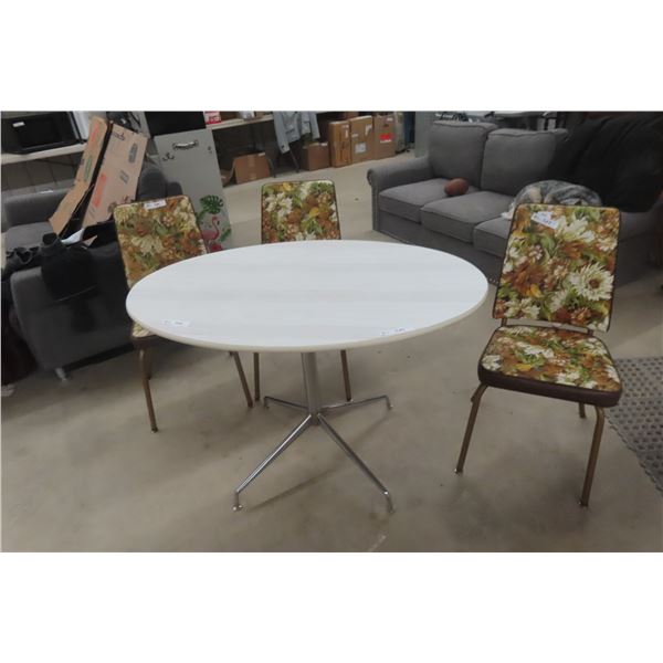 Retro Table With Three Chairs, 29 x 30 x 45