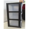 Image 5 : 2 Plastic Organizers & Shoe Rack