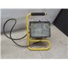 Image 8 : Dekko 700 Watt Electric Spray Gun and Work Light