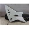 Image 5 : Guitar Hero PC Game With Guitar Controller