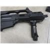 Image 18 : Airsoft Rifle With Seven Magazines, Case, Mask, and Accessories
