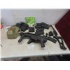 Image 1 : Airsoft Rifle With Seven Magazines, Case, Mask, and Accessories