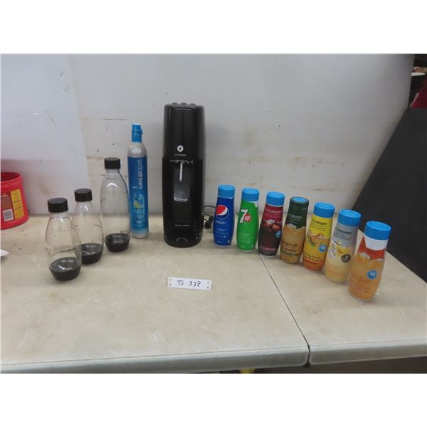 SodaStream Machine With Partial and Full CO2 Cartridges, Containers And Soda Syrups, Working