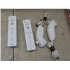Image 4 : Nintendo Wii Console With Controllers, Games, Power Cord -  Working