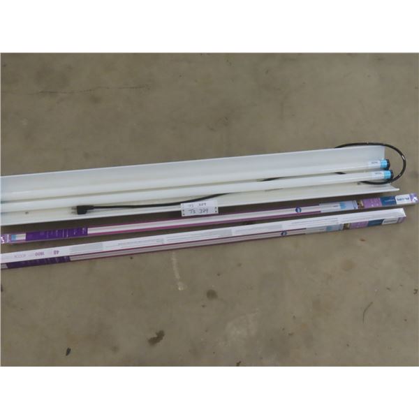 Four Foot Fluorescent Light Fixture With Two Extra Bulbs