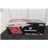 Image 8 : Action NASCAR Limited Edition Die-Cast Race Car, 1/24 Scale, Kevin Harvick, In Box