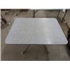 Image 5 : Retro Kitchen Table With Chrome Legs  31" x 47" x 36"