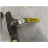 Image 3 : Caulking Gun, Pry Bar, Scraper, Clamp-On Lights And More