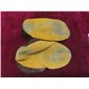 Image 11 : Pair of Beaded Moccasins Sole 8 3/4" With Beaded Leather Pouch, 2 Leather Bracelets, and 4" Bone Pi