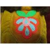 Image 13 : Pair of Beaded Moccasins Sole 8 3/4" With Beaded Leather Pouch, 2 Leather Bracelets, and 4" Bone Pi