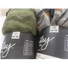 Image 3 : 5 Pairs of New Mens Lounge Pants Densley Sizes Medium, Large, X Large and Everlast Size Medium