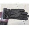 Image 11 : New Ladies Boots With Gripper Size 7, Leather Gloves Size Medium, Toque