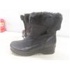 Image 7 : New Ladies Boots With Gripper Size 7, Leather Gloves Size Medium, Toque