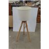 Image 1 : Floor Lamp.