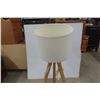 Image 3 : Floor Lamp.