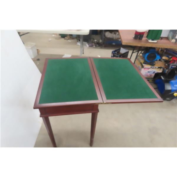Game Table 31" x 20" x 30" (Extends to 37" x 40" x 30").