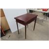 Image 3 : Game Table 31" x 20" x 30" (Extends to 37" x 40" x 30").