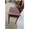 Image 4 : Game Table 31" x 20" x 30" (Extends to 37" x 40" x 30").