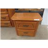 Image 15 : 2 Pine 3-Drawer Nightstand 20" x 20" x 16".