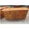 Image 8 : 2 Pine 3-Drawer Nightstand 20" x 20" x 16".