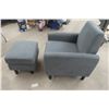 Image 2 : Living Room Chair w/ Ottoman