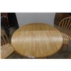 Image 3 : Pedestal Table 29" High, 42" Diameter With 3 Chairs.