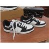 Image 2 : 2 New Pairs of Running Shoes Size 9