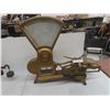 Image 1 : Antique Toledo "No Springs Honest Weight" Computing Scale – Working