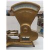 Image 9 : Antique Toledo "No Springs Honest Weight" Computing Scale – Working