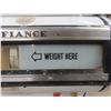 Image 8 : Vintage Toledo Defiance Enamel Butcher’s Scale