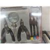 Image 12 : 2 New Husky Molded Mini Mouth Bag, Jobmate Utility Knives, 1/4" Ratchet, Socket Driver Bits and Mas