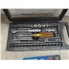 Image 4 : 2 New Husky Molded Mini Mouth Bag, Jobmate Utility Knives, 1/4" Ratchet, Socket Driver Bits and Mas