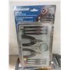 Image 9 : 2 New Husky Molded Mini Mouth Bag, Jobmate Utility Knives, 1/4" Ratchet, Socket Driver Bits and Mas