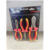 Image 2 : 3 Piece Mastercraft Insulated Plier Set and 4 Piece Screwdriver Set