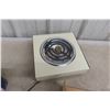 Image 4 : New 150-Watt Halogen Light and Superior 1000-Watt Hot Plate