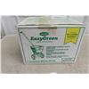 Image 1 : Scotts Easy Green Lawn Spreader (New in Box).